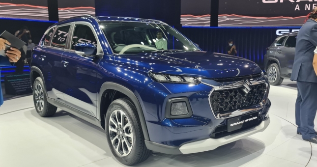 Vừa ra mắt, SUV giá rẻ của Suzuki đã “gây sốt” với hơn 13.000 đơn đặt hàng