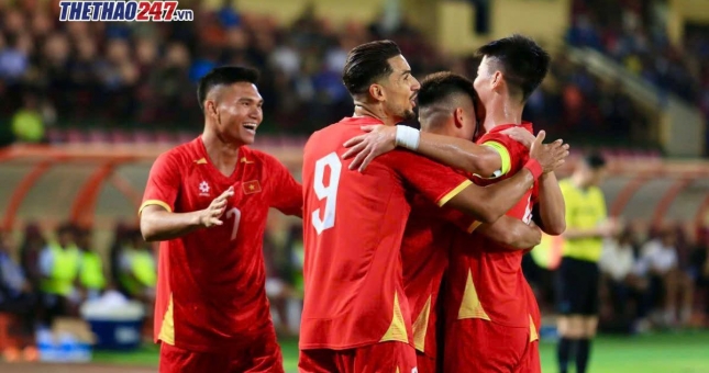 Người hùng ĐT Việt Nam gặp sự cố khiến HLV Kim Sang Sik lo sốt vó