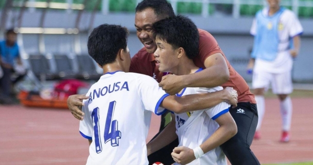 Madam lập tức thưởng nóng cho Lào vì quật ngã Thái Lan gây sốc