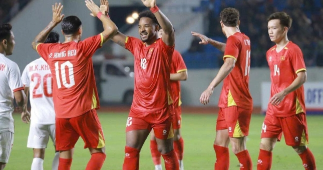 Trực tiếp bóng đá Việt Nam 1-0 Myanmar: Xuân Son nổ súng