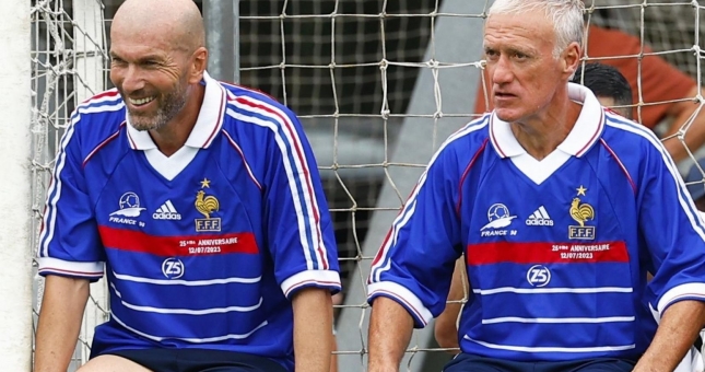Truyền thông Pháp tiết lộ góc khuất gây sốc giữa Zidane và Deschamps