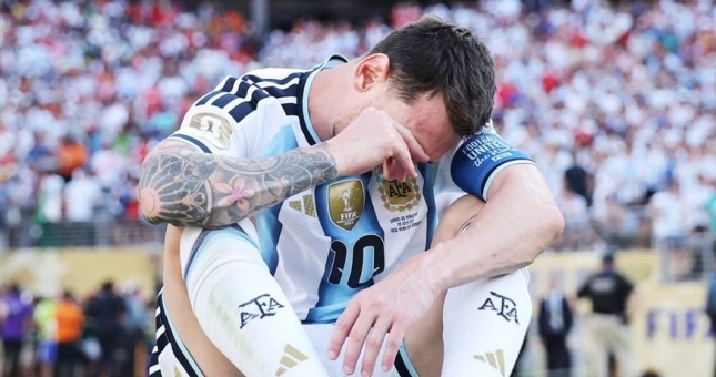 Bố của Messi qua đời