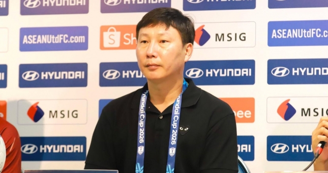 Trực tiếp HLV Kim Sang Sik: 'Quá khó khăn khi thủng lưới sớm trước Thái Lan'