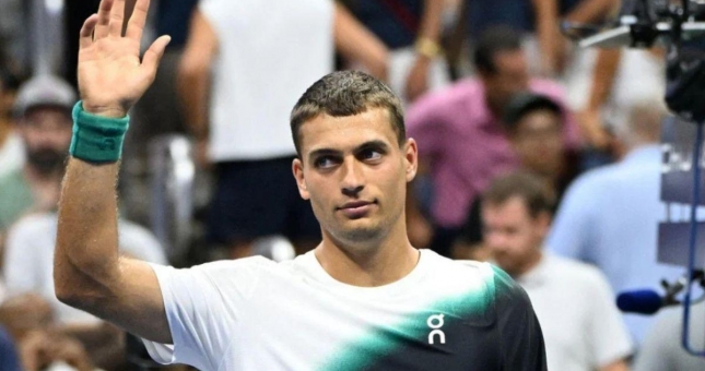 Ngược dòng không tưởng tại US Open, hạt giống số 5 tuyên bố: “Tôi điên lắm đấy”