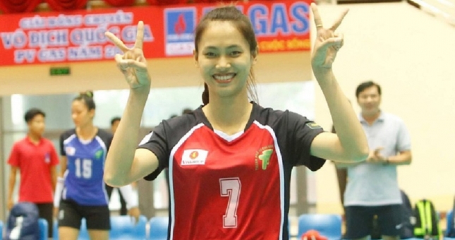 'Hot girl' không ngần ngại từ chối sàn catwalk, nỗ lực vì đam mê bóng chuyền