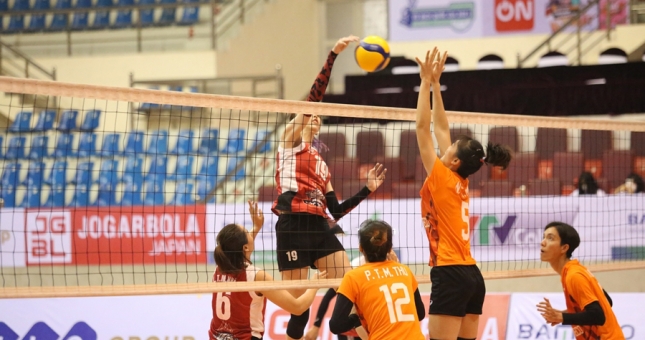 Hóa chất Đức Giang khuất phục 'khủng long' Bích Tuyền