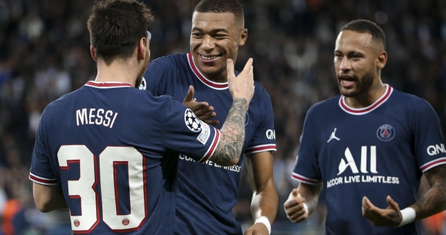 Kylian Mbappe lộng quyền, đẩy đàn anh siêu sao và 13 cái tên rời PSG