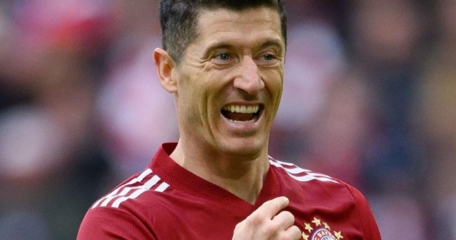 Robert Lewandowski sở hữu những kỹ năng nào của một trung phong hiện đại?