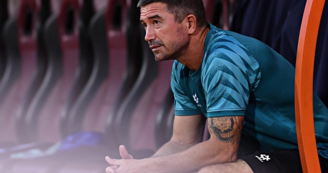 Huyền thoại Liverpool bất ngờ ví sân tập Hà Nội FC với Wembley