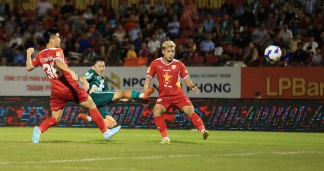 Trực tiếp bóng đá Hà Tĩnh 1-0 Đồng Nai: Chủ nhà mở tỷ số