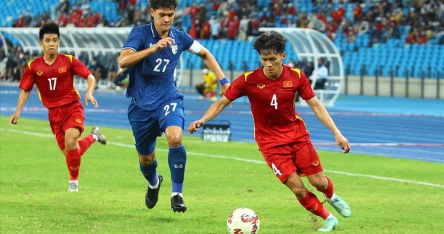 Sao HAGL về nước, U23 Việt Nam còn 2 thành viên mắc kẹt sau Dubai Cup