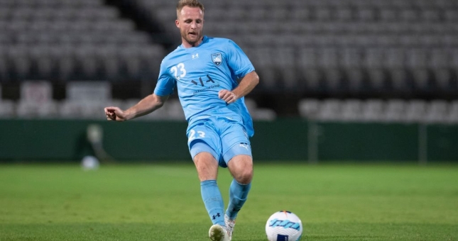 Hậu vệ từng xé lưới ĐT Việt Nam muốn có thêm may mắn để đánh bại HAGL