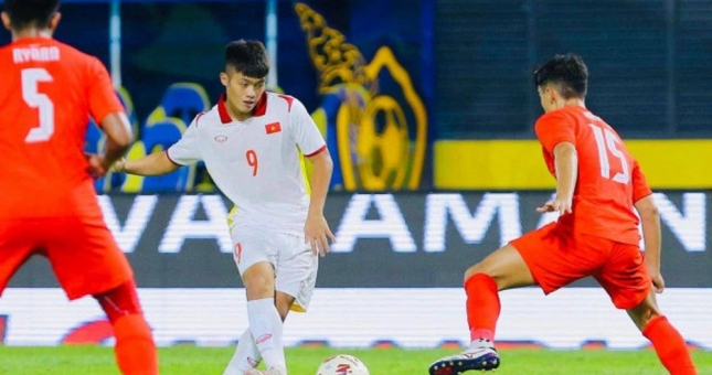 Không được gọi cho SEA Games, tiền đạo U23 Việt Nam tỏa sáng ở giải hạng Nhì