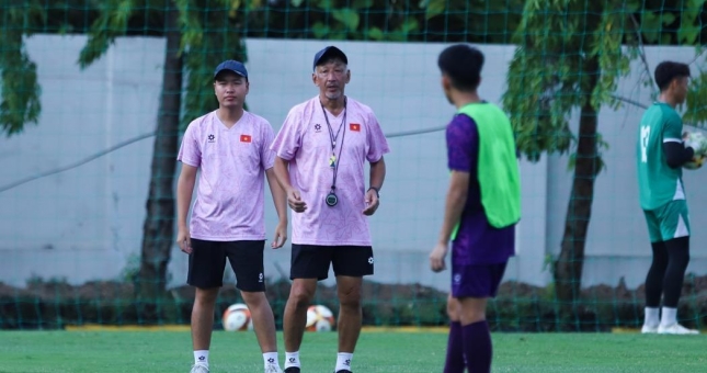 HLV Nhật Bản loại hàng loạt cầu thủ trẻ của tuyển Việt Nam