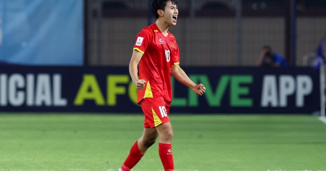 NÓNG: Thần đồng Việt Nam lọt top 60 thế giới được bổ sung lên tuyển