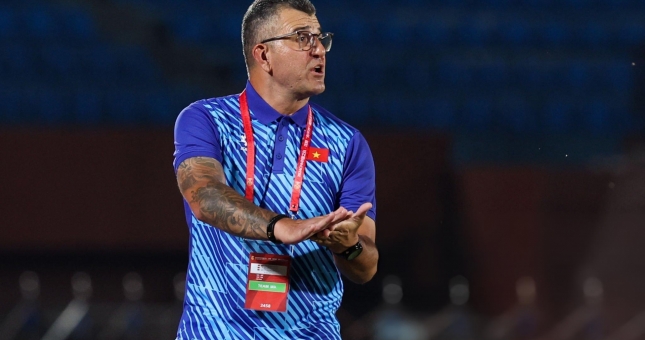 Liên tục lập kỷ lục, HLV Brazil sẽ đi vào lịch sử tuyển Việt Nam