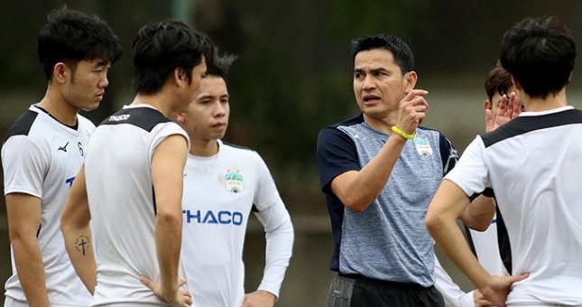 Kiatisak đón sự trở lại của 'cầu thủ quan trọng bậc nhất HAGL'?