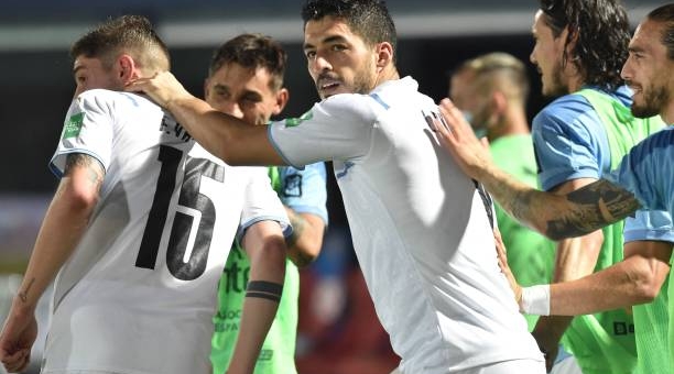 Người hùng quen thuộc, Uruguay tiếp tục giữ hy vọng dự World Cup