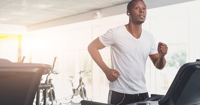 So sánh ngay máy chạy bộ điện và xe đạp tập thể dục cùng chuyên gia tại Thể Thao Minh Phú