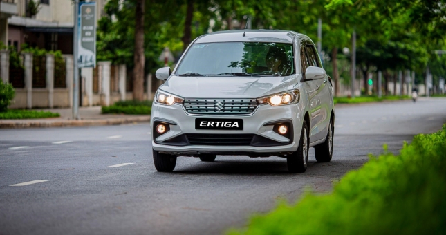 Nên mua ô tô 7 chỗ nào tiết kiệm nhiên liệu?