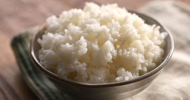 1 bát cơm bao nhiêu calo? Mẹo giảm cân ngon miệng với cơm