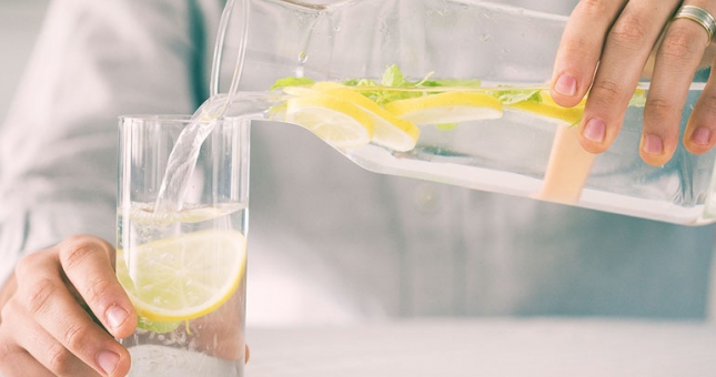 Uống detox chanh giảm cân thanh lọc cơ thể đúng cách