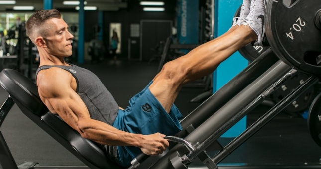 Leg press là gì? Top 5 bài tập chân thay thế Leg Press