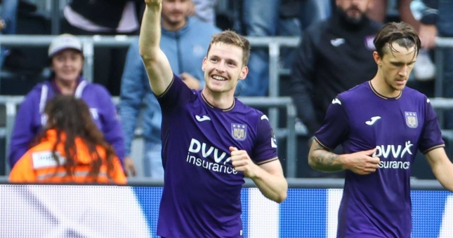 Man City ‘chuyển mục tiêu’ chiêu mộ sao trẻ lò La Masia