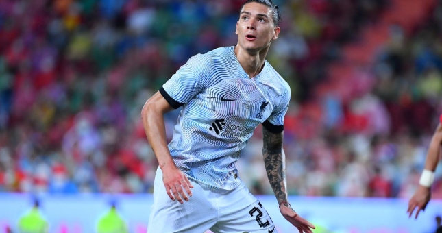 Tân binh Liverpool tiếp tục 'tấu hài': Andy Caroll mới của Anfield?