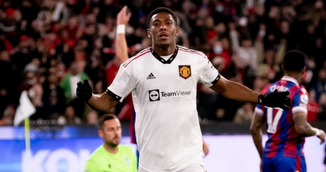 'Mãnh thú' Martial tỏa sáng rực rỡ: 'Who needs Ronaldo?'