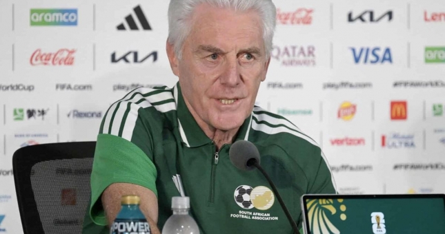 HLV Nam Phi chỉ ra sai lầm của trọng tài ở trận khai mạc World Cup 2026