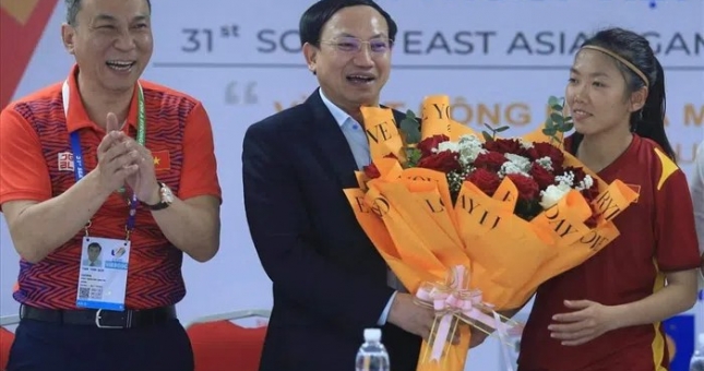 Ngược dòng đánh bại Philippines, ĐT nữ Việt Nam nhận khoản tiền thưởng ‘khổng lồ’