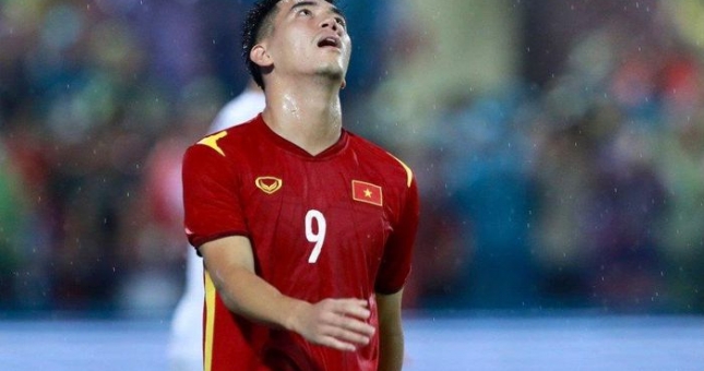Báo Trung Quốc ‘chê’ hàng công U23 Việt Nam: ‘Họ sút 20 quả mà vào có 3 bàn’