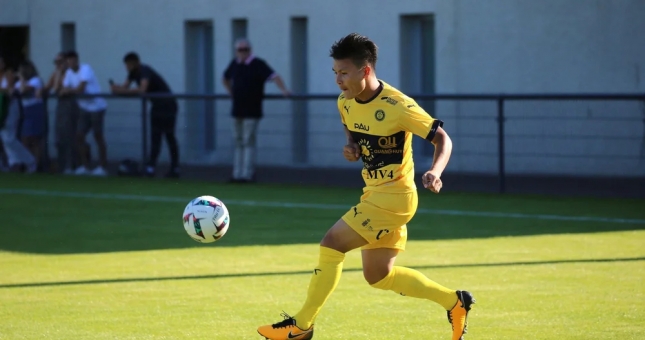 Quang Hải chắc suất đá chính cho Pau FC ở trận ra quân Ligue 2 2022-2023