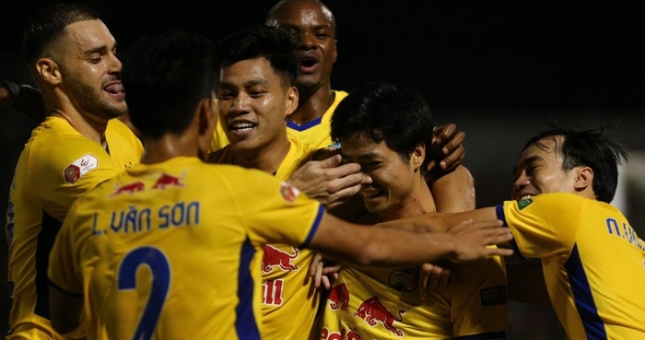 HIGHLIGHTS Sài Gòn 0-1 HAGL: Công Phượng tỏa sáng, HAGL thăng hoa