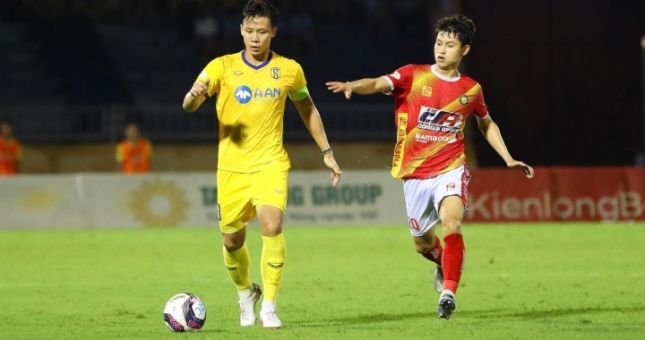 Hòa nhạt nhòa Thanh Hóa, SLNA tụt lại trong cuộc đua vô địch V-League 2022