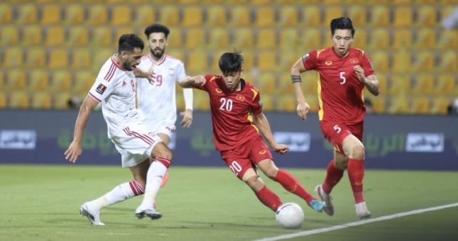 Vào VL thứ 3 World Cup 2022, ĐTVN khiến netizen Trung Quốc trầm trồ: 'Vụ tỷ số 2-3 hôm nay quá là ảo'