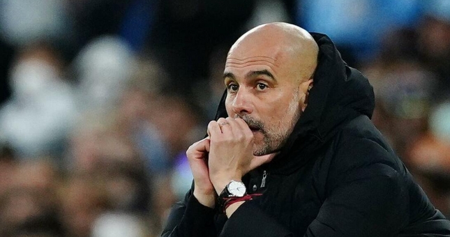 VIDEO: HLV Pep Guardiola ôm đầu sửng sốt khi chứng kiến Vinicius ghi bàn