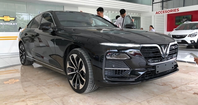 Giá xe VinFast Lux A2.0 có ưu đãi gần 200 triệu đồng