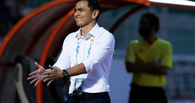 HLV Kiatisak chỉ ra nguyên nhân thất bại của HAGL tại đấu trường số 1 châu lục