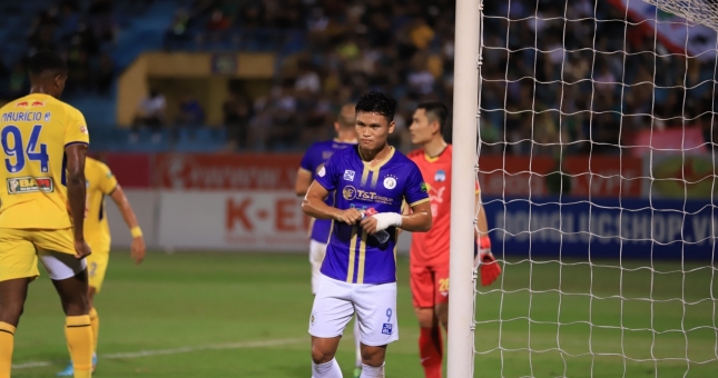 VIDEO: 'Hung thần' của HAGL làm điều đặc biệt sau chiến thắng trên sân Hàng Đẫy
