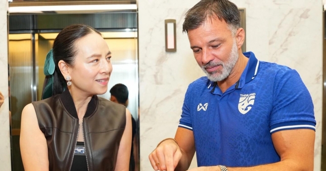 Nữ tỉ phú Madam Pang 'chơi lớn', thưởng khủng HLV ĐT Thái Lan nếu...