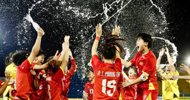 Tin bóng đá trưa 16/7: U17 Việt Nam đón tin vui
