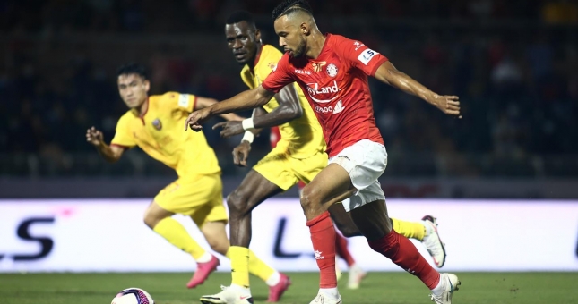 CLB TP HCM chia tay ngoại binh triệu đô