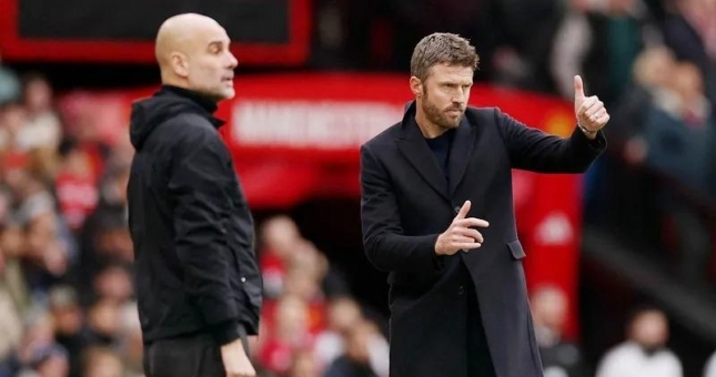 Huyền thoại Liverpool chỉ ra cách Michael Carrick hủy diệt Man City