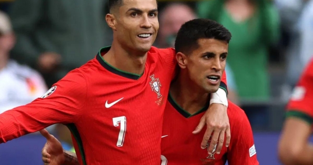 'Đàn em' Ronaldo phá vỡ lịch sử ở 5 giải hàng đầu châu Âu
