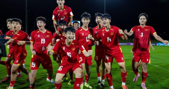 Việt Nam bùng nổ với 5 lần dự World Cup chỉ sau 10 năm