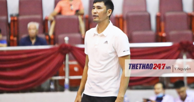 HLV Dương Tấn Vinh chia sẻ về bàn thua đáng tiếc của VLXD Bình Dương