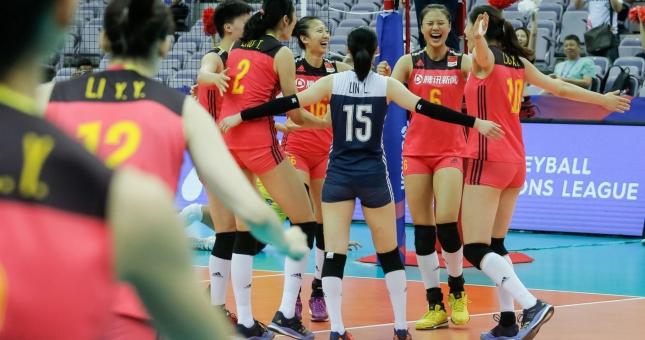 ĐKVĐ Trung Quốc mang đội hình 4 đến AVC Cup 2022, Việt Nam gặp khó