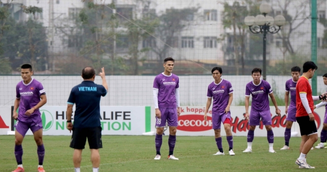 HLV Park Hang Seo gặp riêng sao HAGL trước giờ đấu Oman